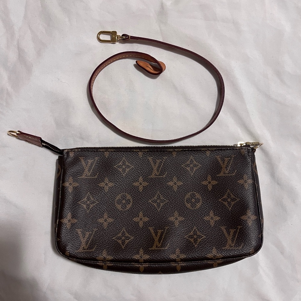 Louis Vuitton *original Pochette Accessoires